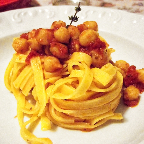 tagliatelle-sugo-ceci